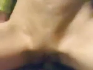 काली लड़की अपने मुंह ...
