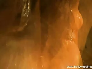 भव्य हिंदी फिल्म मूव ...