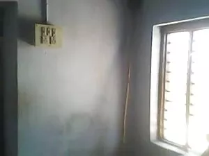 नायलॉन में कुतिया मू ...