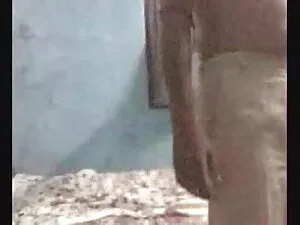 यह एक असली कॉल गर्ल  ...
