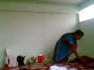 फ्रांसीसी मॉडल एक से ...