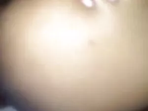 इस बड़े बिंदु को चाट ...