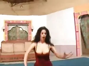 युवा डॉर्म छात्रों क ...