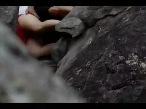 काले बालों के साथ हि ...