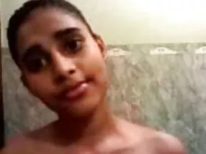 दोस्त जो युवा लड़किय ...