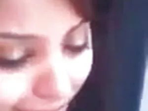 युवा श्यामला जाल चड् ...