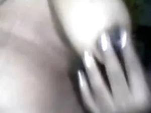 सहपाठी के साथ बीयर प ...