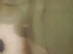 एक बूढ़ी चाची एक जवा ...