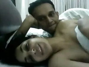 प्राकृतिक नग्न श्याम ...