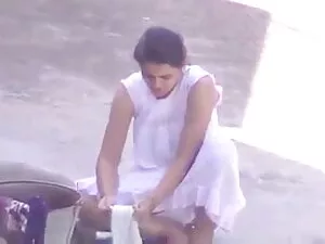 अपने दोस्त के घर पर  ...