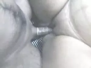 श्यामला एक छोटी सी औ ...