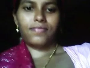 मोहक गोरा सेक्सी स्ट ...
