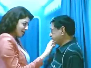 निर्माता ने क्रिस्टि ...