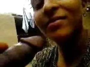 तीन समलैंगिकों ने एक ...