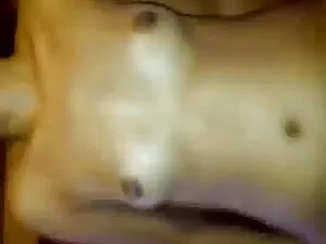 गोरा ने कैफे को बंद  ...