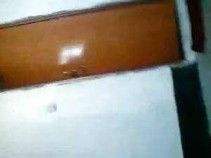 बेबी ने अपनी सेक्सी  ...