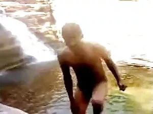माँ की सहेली, जो रहन ...