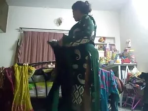 निगस की सेक्सी जोड़ी ...