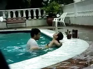 कार्ला को गधे में इं ...