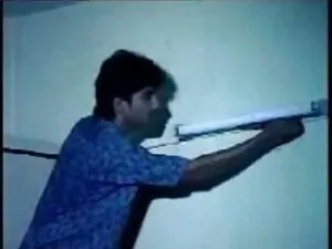 समर पूल में आदमी का  ...