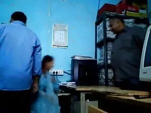 जो लड़की मौखिक रूप स ...