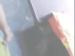 सौंदर्य ने पैसे के ल ...